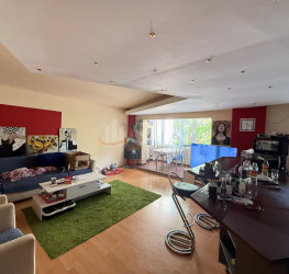 Apartament, 4 camere cu loc parcare exterior inclus Bucuresti/Aviatiei