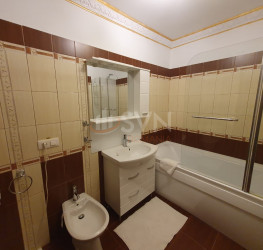 Apartament, 4 camere cu loc parcare exterior inclus Bucuresti/Baneasa