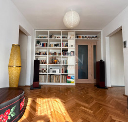 Apartament, 4 camere cu loc parcare exterior inclus Cluj/Manastur