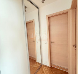 Apartament, 4 camere cu loc parcare exterior inclus Cluj/Manastur