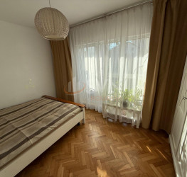 Apartament, 4 camere cu loc parcare exterior inclus Cluj/Manastur
