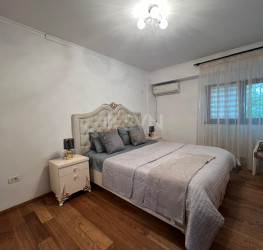 Apartament, 4 camere cu loc parcare exterior inclus Bucuresti/Bucurestii Noi