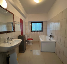 Apartament, 4 camere cu loc parcare exterior inclus Bucuresti/Bucurestii Noi