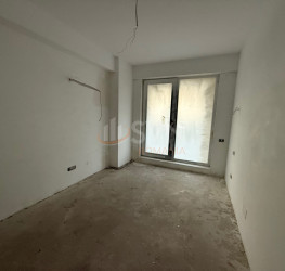 Apartament, 4 camere cu loc parcare exterior inclus Bucuresti/Piata Unirii (s4)