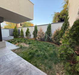 Apartament, 4 camere cu loc parcare exterior inclus Bucuresti/Piata Unirii (s4)