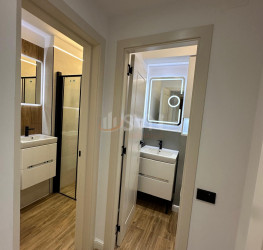 Apartament, 4 camere cu loc parcare exterior inclus Bucuresti/Aviatorilor