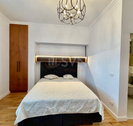 Apartament, 4 camere cu loc parcare exterior inclus Bucuresti/Piata Victoriei