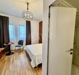 Apartament, 4 camere cu loc parcare exterior inclus Bucuresti/Piata Victoriei