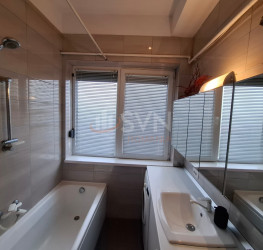 Apartament, 4 camere cu loc parcare exterior inclus Bucuresti/Baneasa