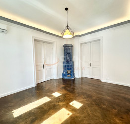 Apartament, 4 camere cu loc parcare exterior inclus Bucuresti/Dorobanti