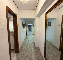 Apartament, 4 camere cu loc parcare exterior inclus Bucuresti/P-ta Unirii