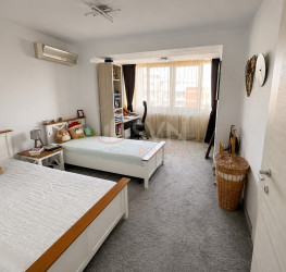 Apartament, 4 camere cu loc parcare exterior inclus Bucuresti/Baneasa