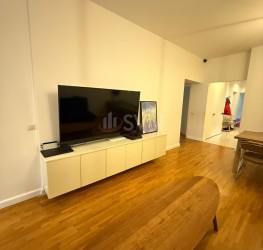 Apartament, 4 camere cu loc parcare exterior inclus Bucuresti/Dorobanti