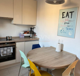 Apartament, 4 camere cu loc parcare exterior inclus Bucuresti/Dorobanti