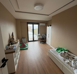 Apartament, 4 camere cu loc parcare exterior inclus Ilfov/Voluntari