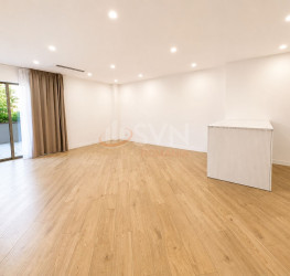 Apartament, 4 camere cu loc parcare exterior inclus Bucuresti/Dacia
