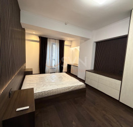 Apartament, 4 camere cu loc parcare subteran inclus Bucuresti/Herastrau
