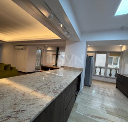 Apartament, 4 camere cu loc parcare subteran inclus Bucuresti/Herastrau