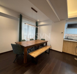 Apartament, 4 camere cu loc parcare subteran inclus Bucuresti/Herastrau