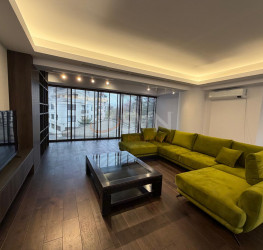 Apartament, 4 camere cu loc parcare subteran inclus Bucuresti/Herastrau
