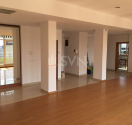 Apartament, 4 camere cu loc parcare subteran inclus Bucuresti/Herastrau