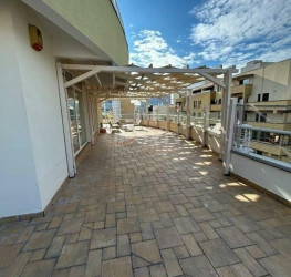 Apartament, 4 camere cu loc parcare subteran inclus Bucuresti/Herastrau