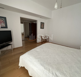 Apartament, 4 camere cu loc parcare subteran inclus Bucuresti/Herastrau
