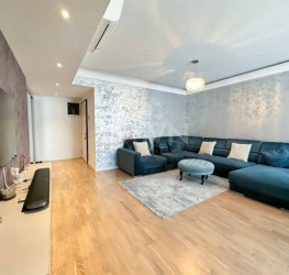 Apartament, 4 camere cu loc parcare subteran inclus Bucuresti/Herastrau