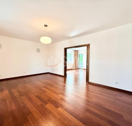 Apartament, 4 camere cu loc parcare subteran inclus Bucuresti/Polona