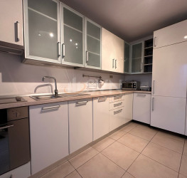 Apartament, 4 camere cu loc parcare subteran inclus Bucuresti/Lacul Tei