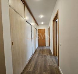 Apartament, 4 camere cu loc parcare subteran inclus Bucuresti/Aviatorilor