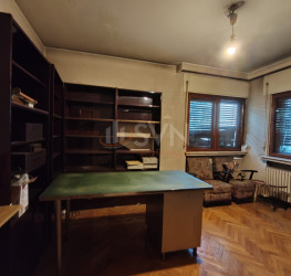 Apartament, 4 camere cu loc parcare subteran inclus Bucuresti/Victoriei