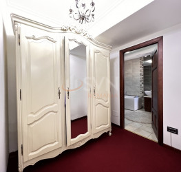 Apartament, 4 camere cu loc parcare subteran inclus Bucuresti/Herastrau