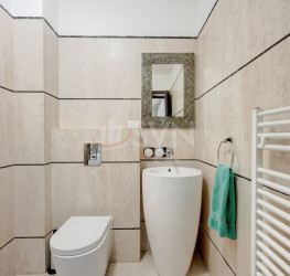 Apartament, 4 camere cu loc parcare subteran inclus Bucuresti/Herastrau