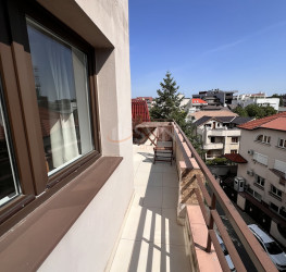 Apartament, 4 camere cu loc parcare subteran inclus Bucuresti/Herastrau