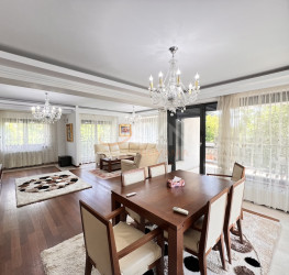 Apartament, 4 camere cu loc parcare subteran inclus Bucuresti/Herastrau