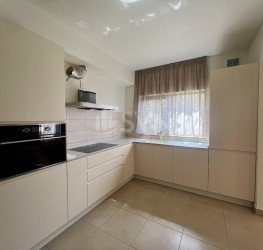 Apartament, 4 camere cu loc parcare subteran inclus Bucuresti/Capitale