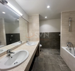 Apartament, 4 camere cu loc parcare subteran inclus Bucuresti/Capitale