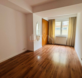 Apartament, 4 camere cu loc parcare subteran inclus Bucuresti/Herastrau