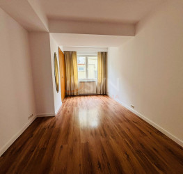 Apartament, 4 camere cu loc parcare subteran inclus Bucuresti/Herastrau