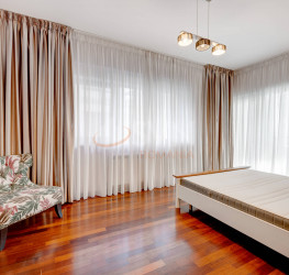 Apartament, 4 camere cu loc parcare subteran inclus Bucuresti/Herastrau