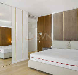 Apartament, 4 camere cu loc parcare subteran inclus Bucuresti/Herastrau