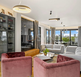 Apartament, 4 camere cu loc parcare subteran inclus Bucuresti/Herastrau