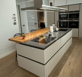 Apartament, 4 camere cu loc parcare subteran inclus Bucuresti/Herastrau