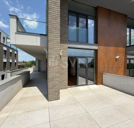 Apartament, 4 camere cu loc parcare subteran inclus Bucuresti/Iancu Nicolae