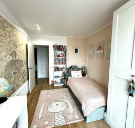 Apartament, 4 camere cu loc parcare subteran inclus Bucuresti/Titan