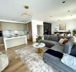 Apartament, 4 camere cu loc parcare subteran inclus Bucuresti/Titan