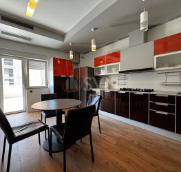 Apartament, 4 camere cu loc parcare subteran inclus Bucuresti/Herastrau