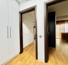 Apartament, 4 camere cu loc parcare subteran inclus Bucuresti/Herastrau