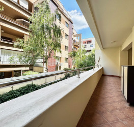Apartament, 4 camere cu loc parcare subteran inclus Bucuresti/Herastrau